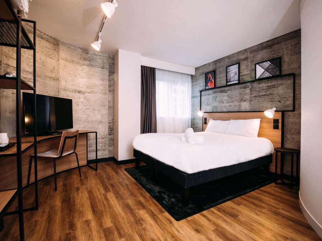 ibis Belfast Queens Quarter